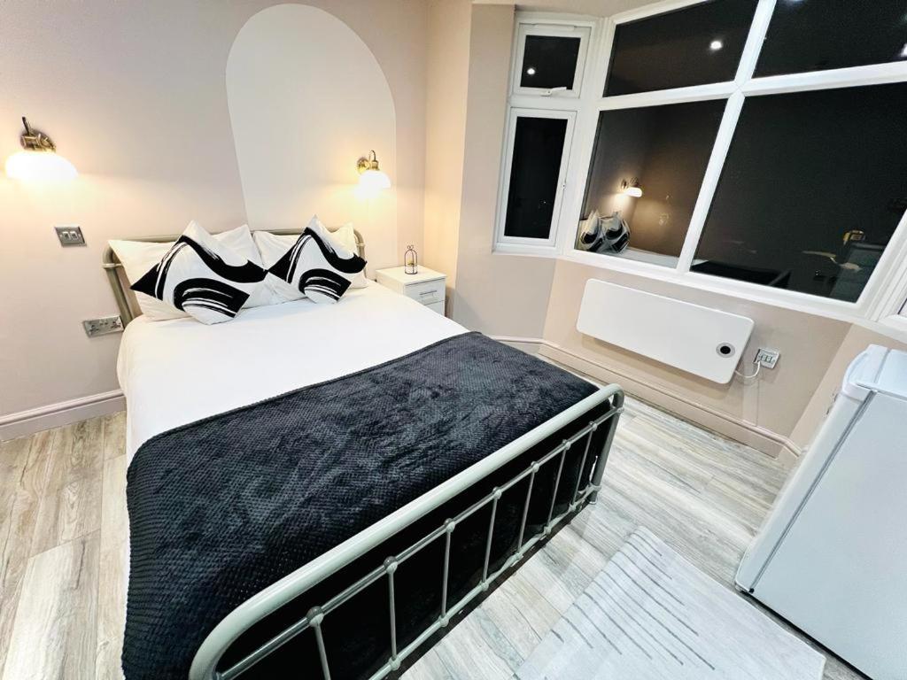 London Crescent House Top Location Ensuites Rooms Great Value Экстерьер фото