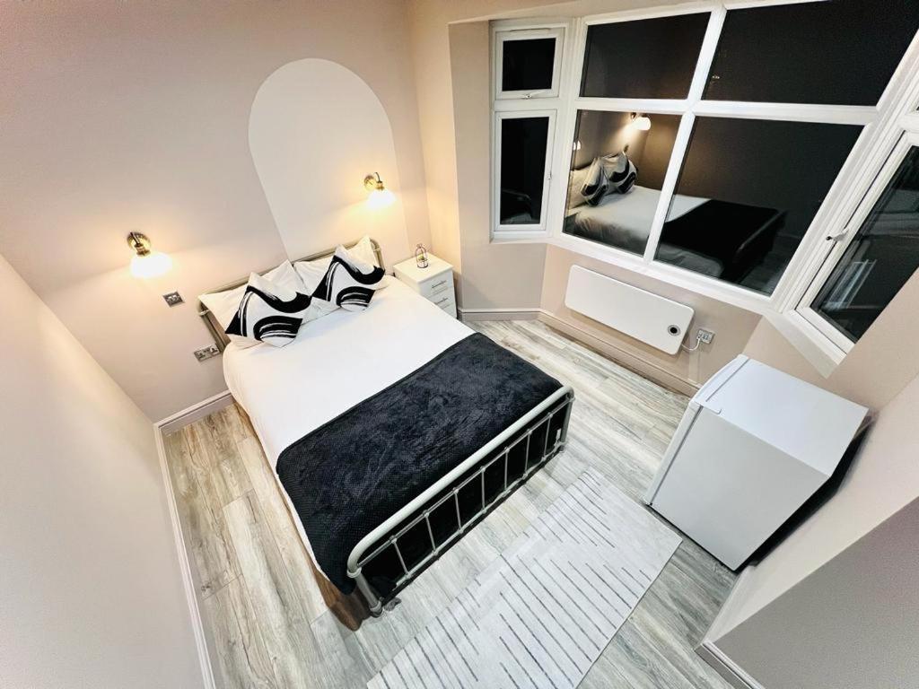 London Crescent House Top Location Ensuites Rooms Great Value Экстерьер фото